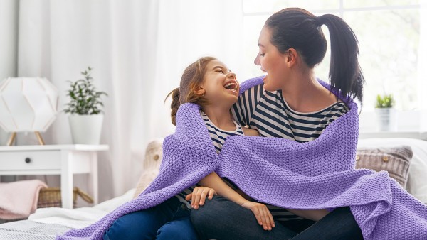 Queen's Park Mental Health & Wellbeing 'Children's Champion' 2020 Award Mother and daughter