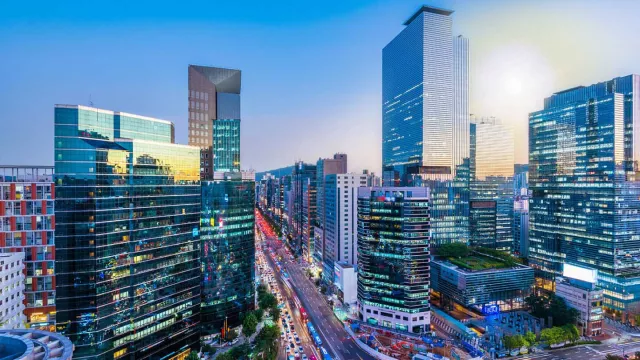 Image of city skyline
