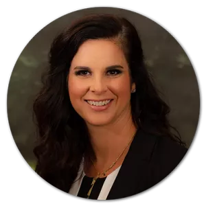 headshot of kristin zell